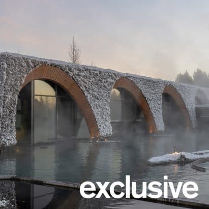İzlanda'da Çim Çatılı Jeotermal Spa